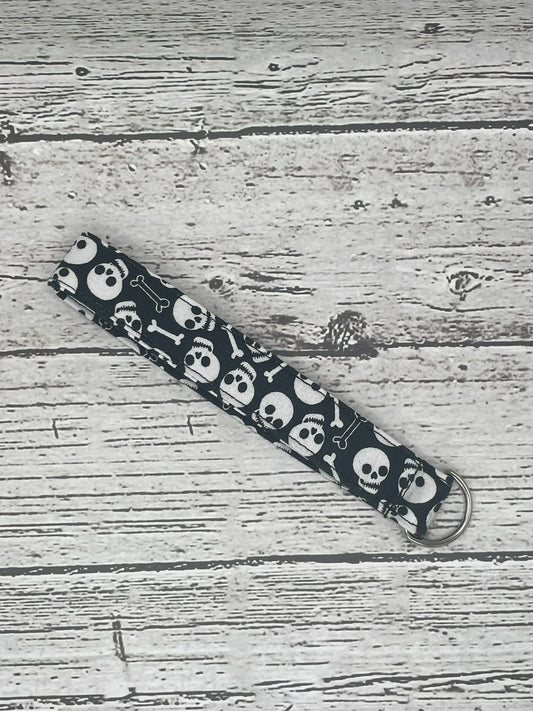 SKELLY SMALL WRISTLET KEY FOB LANYARD